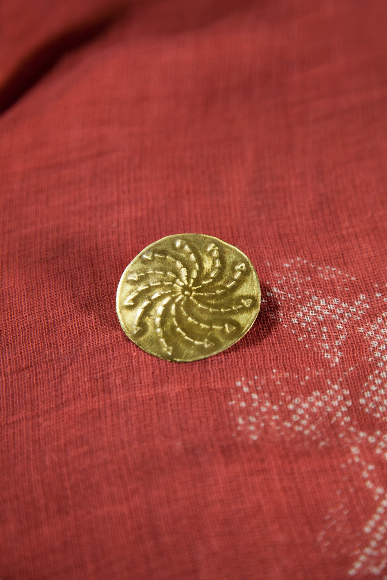 Tribal circle & rectangle pin set