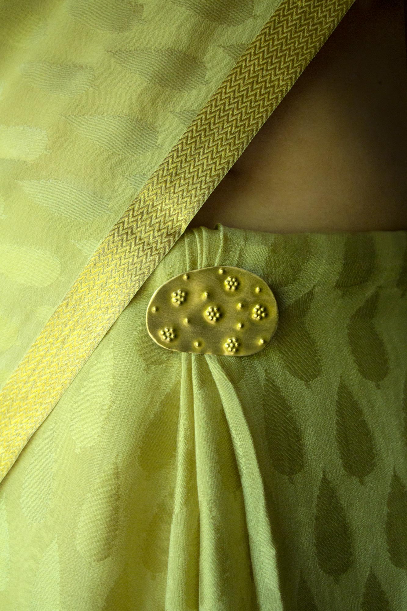 Off Oval with flower